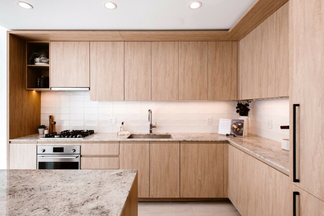 Foto del edificio - 500 N Orleans St