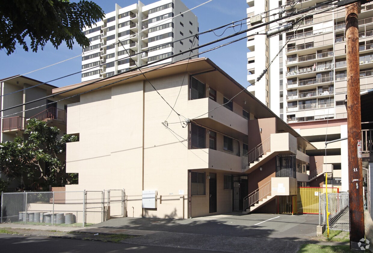 Foto principal - 1554 Liholiho St