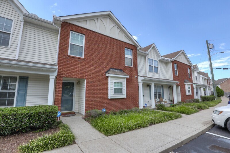 5023 73rd Ave, La Vergne, TN 37086 Condo for Rent in La Vergne, TN