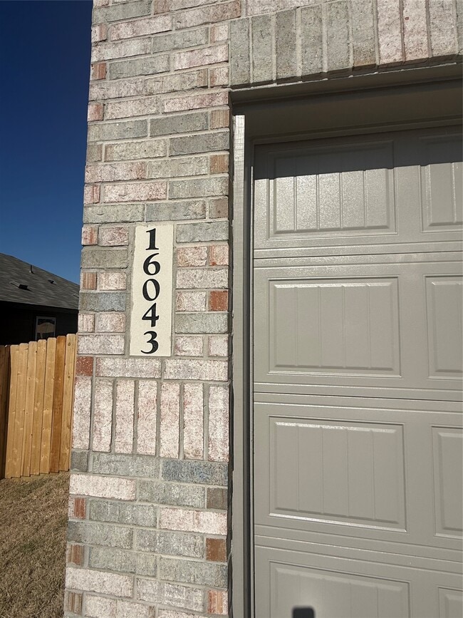 Building Photo - 16043 Tallis Dr