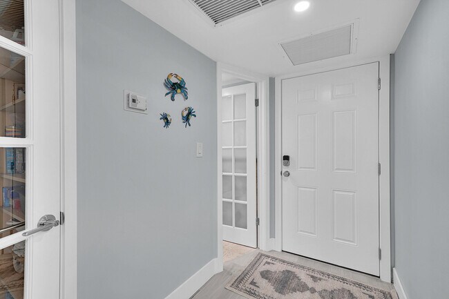 Building Photo - 2871 N Ocean Blvd