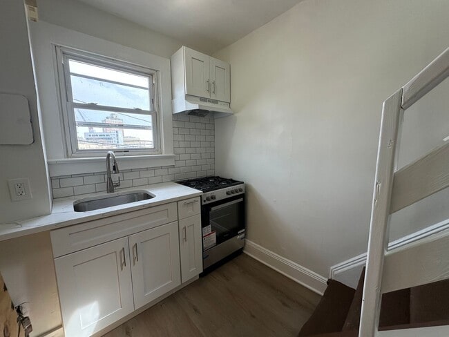 Foto del edificio - 300 Redmond St