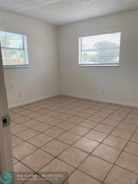 Foto del edificio - 5831 SW 36th Ct