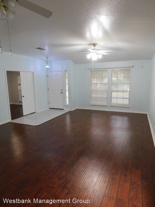 Foto del edificio - 4 br, 2 bath House - 1301 Leah Ln