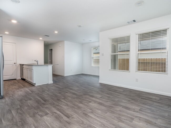 Building Photo - 14582 William Trails Dr