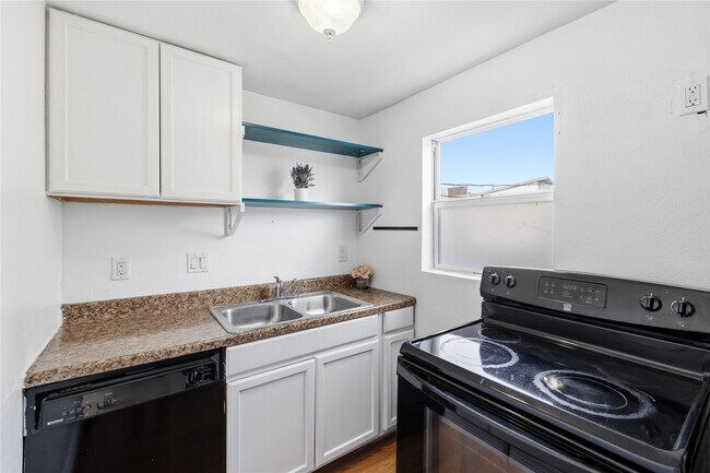 Foto del edificio - 2218 Arbor St