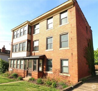 Building Photo - 1423 Hillsdale Ave