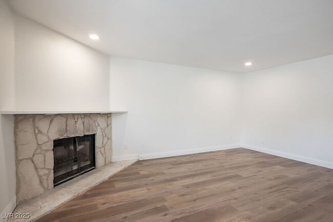 Foto del edificio - 2712 Beaver Creek Ct