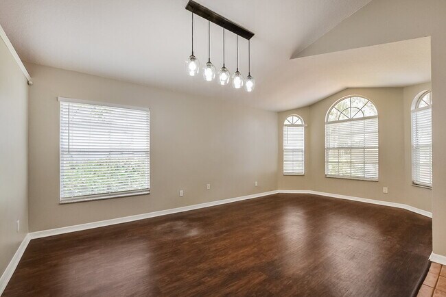 Building Photo - 1820 Greenbrook Ct