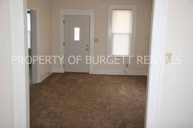 Building Photo - 246 Marsteller St