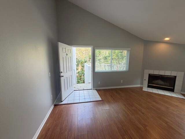 Foto del edificio - 3709 Las Flores Canyon Rd