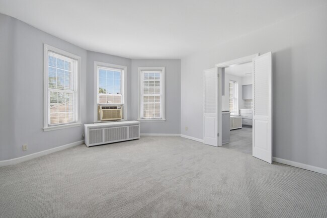 Foto del edificio - 7314 N Crawford Ave