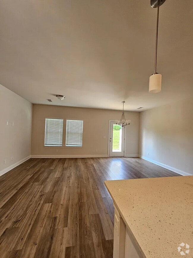 Building Photo - 816 Arrington Way