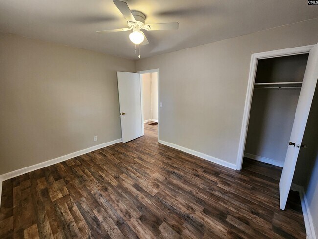 Foto del edificio - 30 Carillon Ct