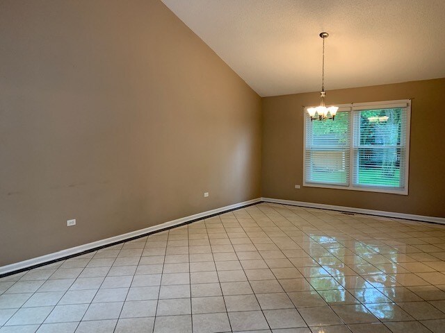 Building Photo - 1025 Bothwell Ct