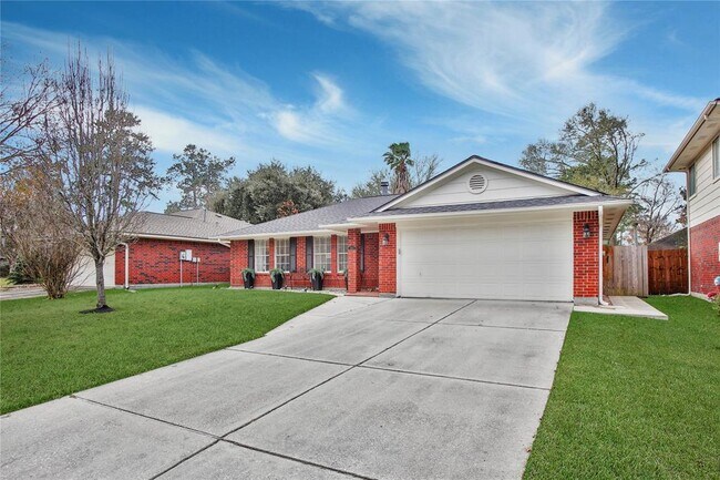 Building Photo - 2322 Clear Ridge Dr