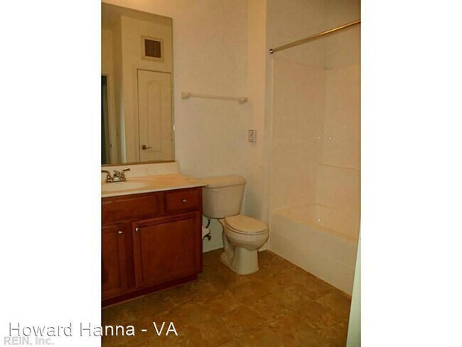 Foto del edificio - 2 br, 2 bath House - 924 Southmoor Dr., #103