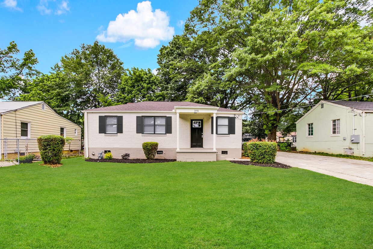 Primary Photo - 2519 Godfrey Dr Nw