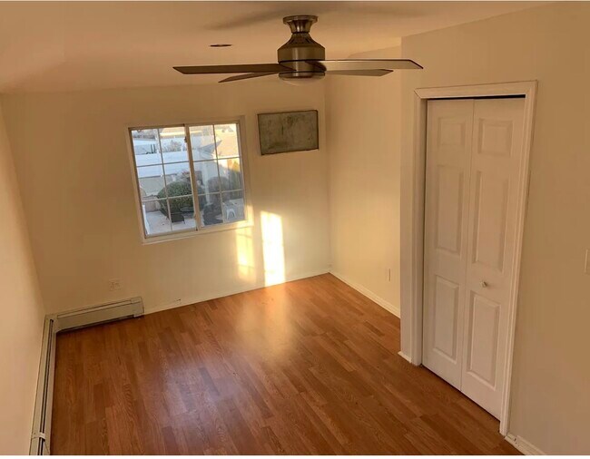 Dormitorio - 11605 150th Ave