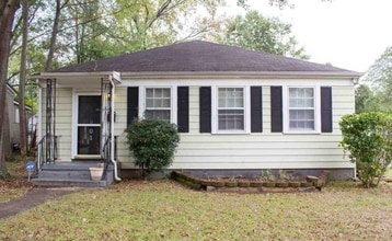 Building Photo - 901 Kirkwood Ave