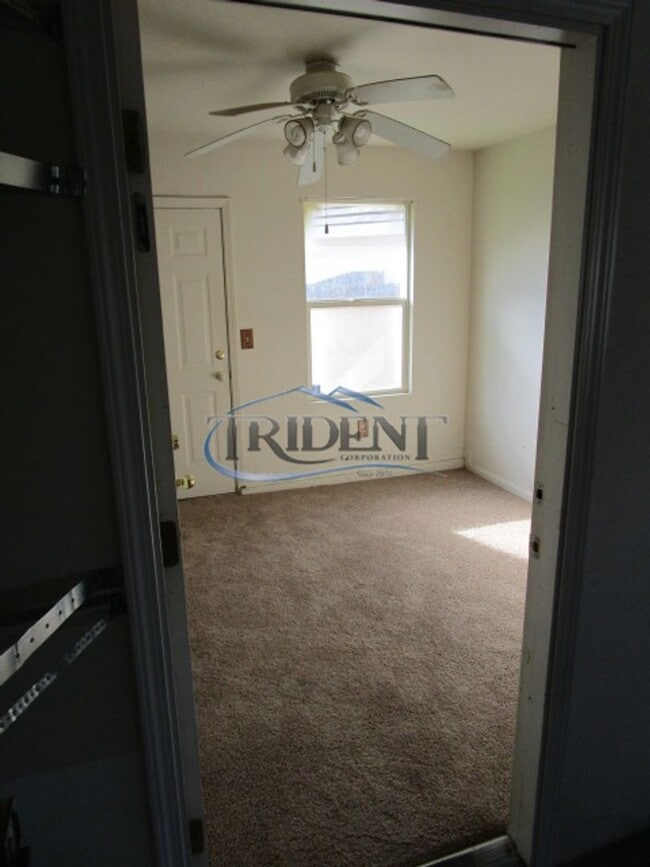 Building Photo - Beautiful Yuba City home on a large lot