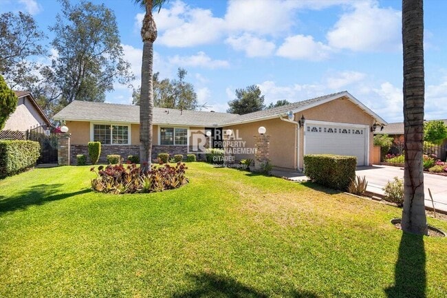 Photo - 16653 Mallory Dr- House