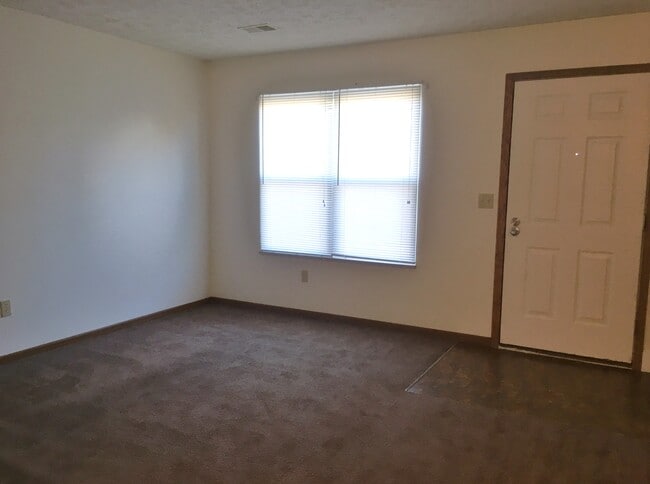 Building Photo - 1260 Brittain Rd