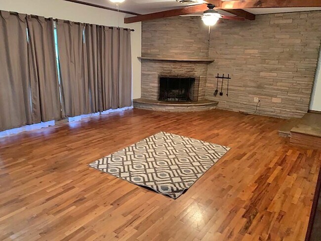 Foto del edificio - Great 2 Bdrm 1 Bath Home in Sanger Tx