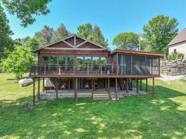 Foto del edificio - 1120 Misty Lake Dr