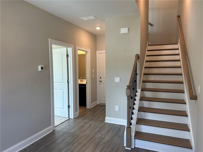 Building Photo - 6045 Liatris St