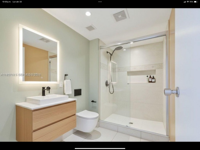 Building Photo - 20379 W Country Club Dr