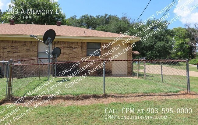 Foto del edificio - 203 Memory Ln