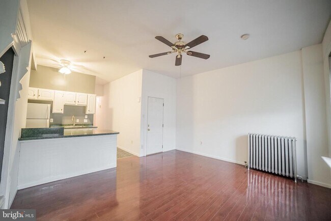 Foto del edificio - 2424 Poplar St