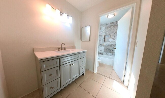 Foto del edificio - 2888 S Seacrest Blvd