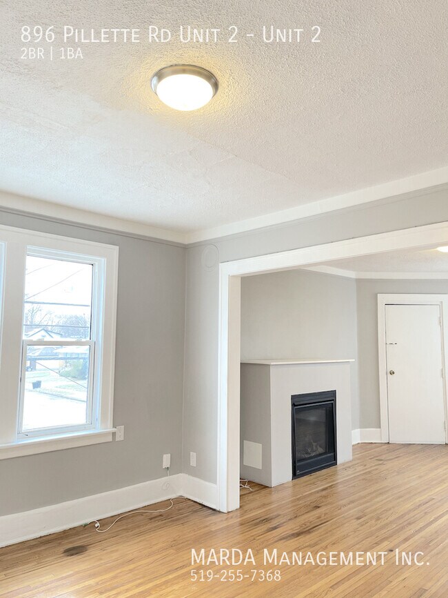 Photo du bâtiment - SPACIOUS 2 BED/1 BATH UNIT - EAST WINDSOR + HYDRO & GAS