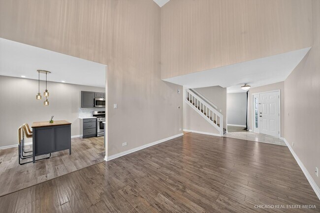 Building Photo - 152 Brittany Dr