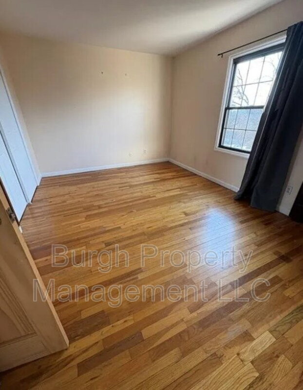 Foto del edificio - 1234 Pennsbury Blvd S