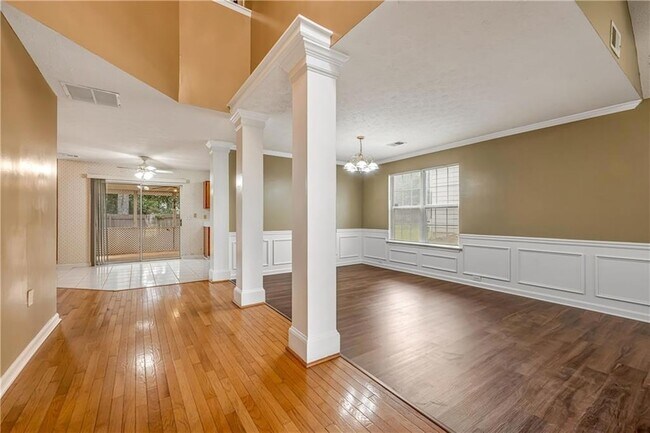 Foto del edificio - 4392 Windmoor Dr NW
