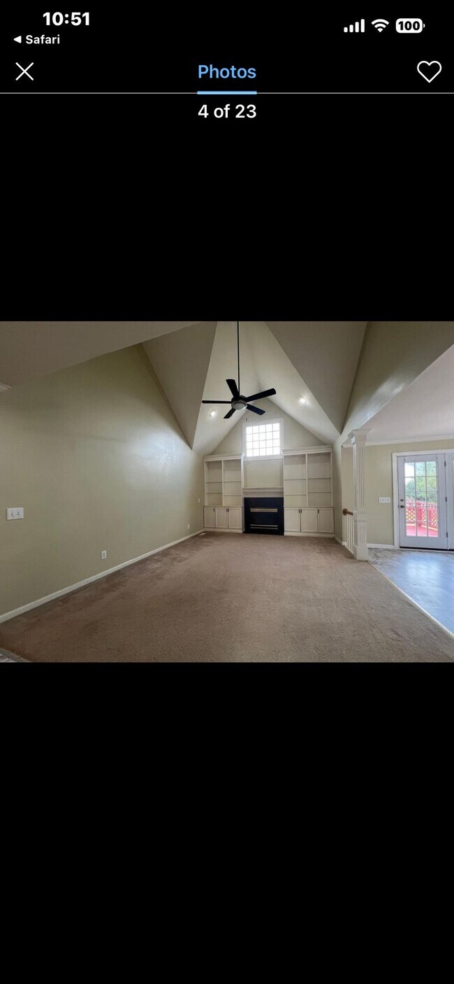 Foto del edificio - 809 Barneswyck Dr
