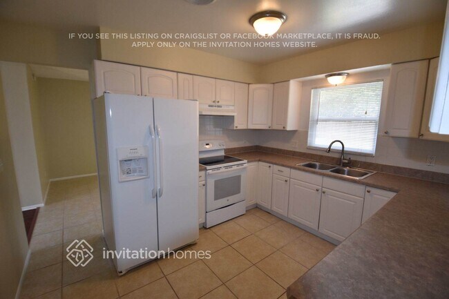 Building Photo - 5025 Tangerine Way