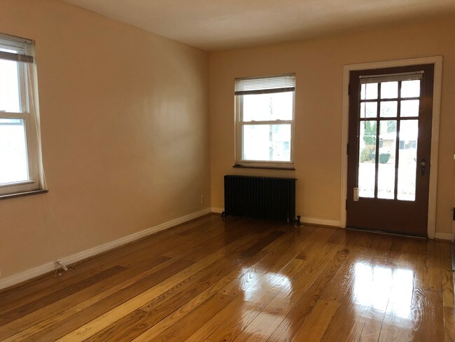 Foto del edificio - 1066 Burns Ave