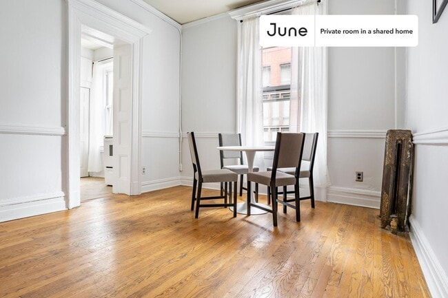 Foto del edificio - Room in Shared 4 bed/1 bath home
