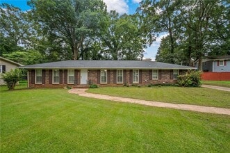 Building Photo - 4839 Lehigh Dr