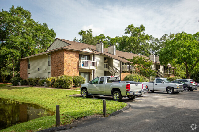 Foto del edificio - Tanglewood Luxury Apartments