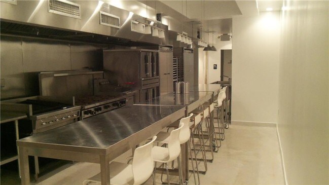 Foto del edificio - 1325 5th Ave