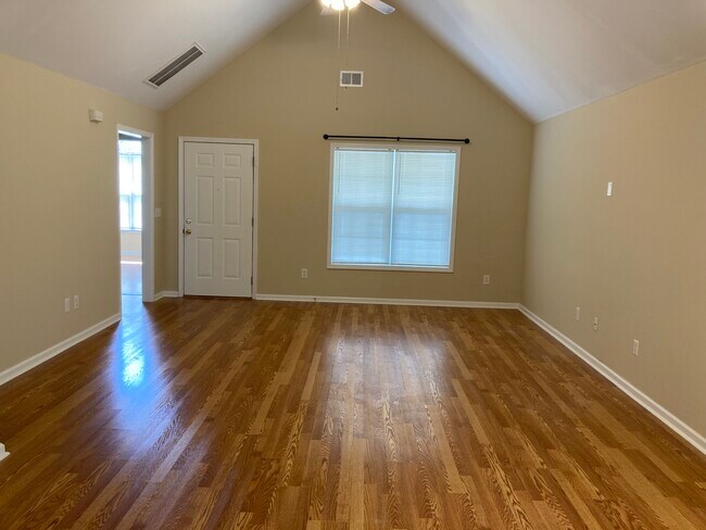 Foto del edificio - 3440 Southbrook Cir