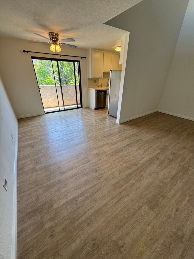 Foto del edificio - 1625 Glendon Ave