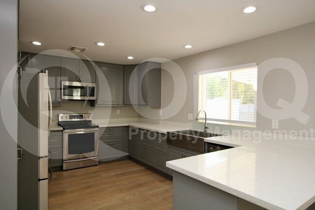 Building Photo - 1442 S 37th St