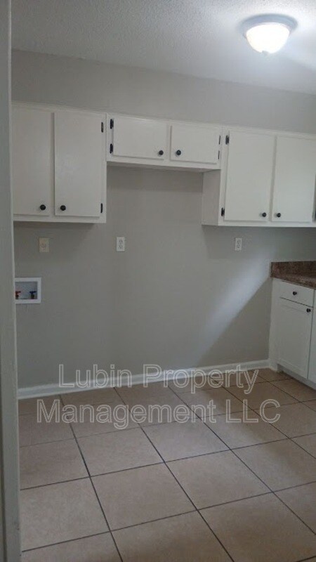 Foto del edificio - 5300 Beaverton Dr