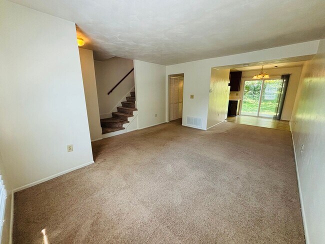 Foto del edificio - 2 Bedroom, 1.5 Bath Townhouse